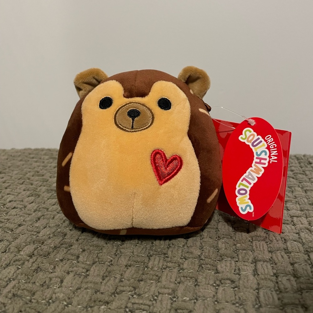 Squishmallow Valentines Bundle - Picture 6 of 7